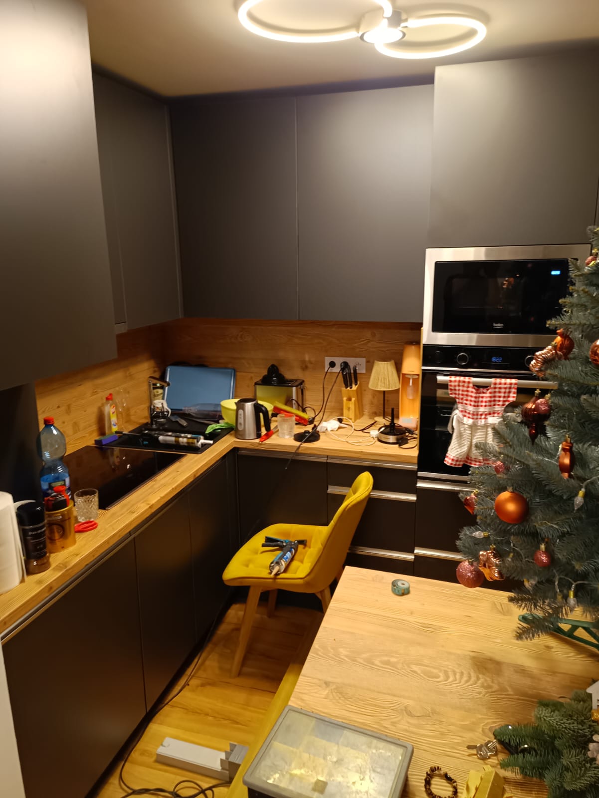 elegantný kuchynský kút