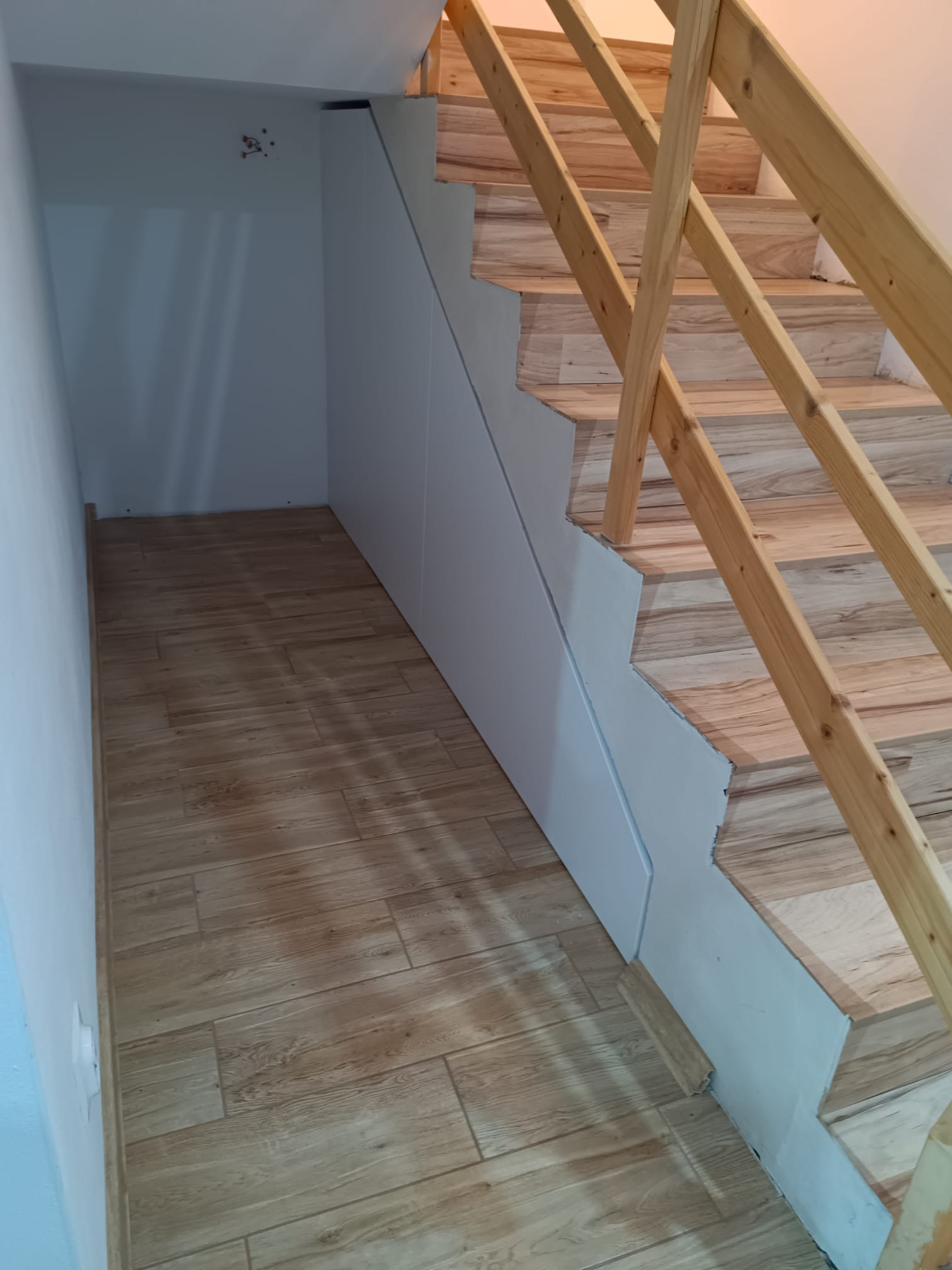 Úložný priestor pod schodiskom